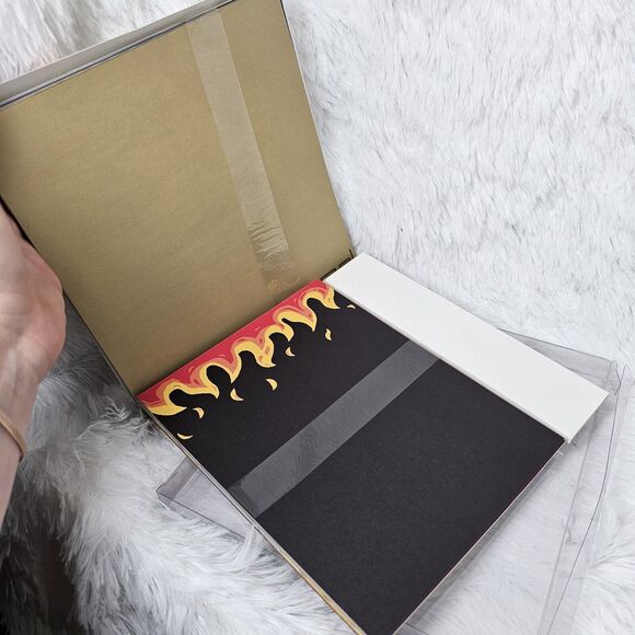 IN BOX Amazing Paper Planes Kit Make over 100 Planes Hourglass Press Great Gift - Picture 4 of 8